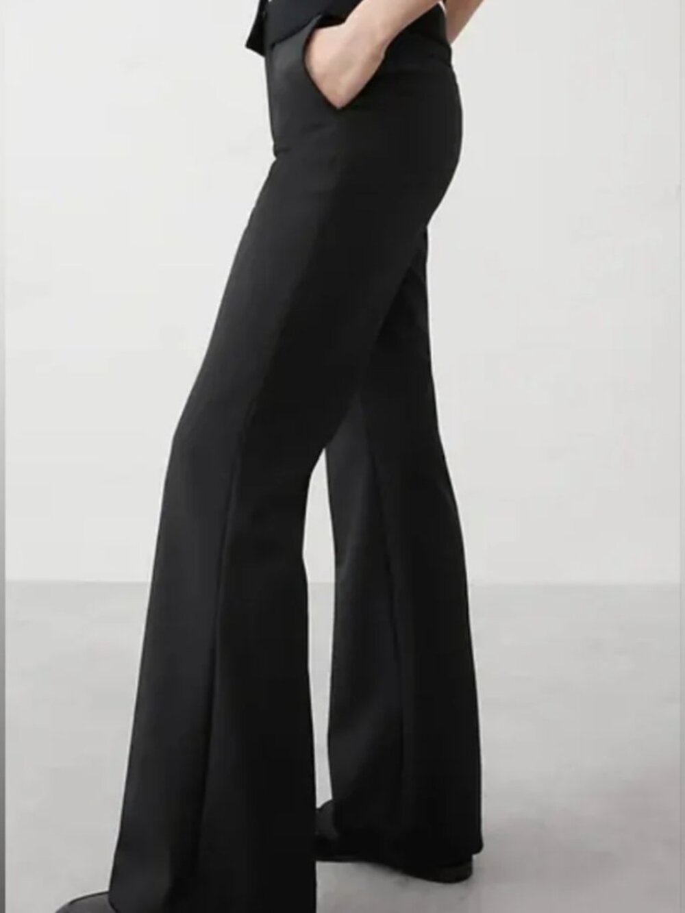 NWT Banana Republic Black Bootcut Sculpted High-Rise Trousers (10)